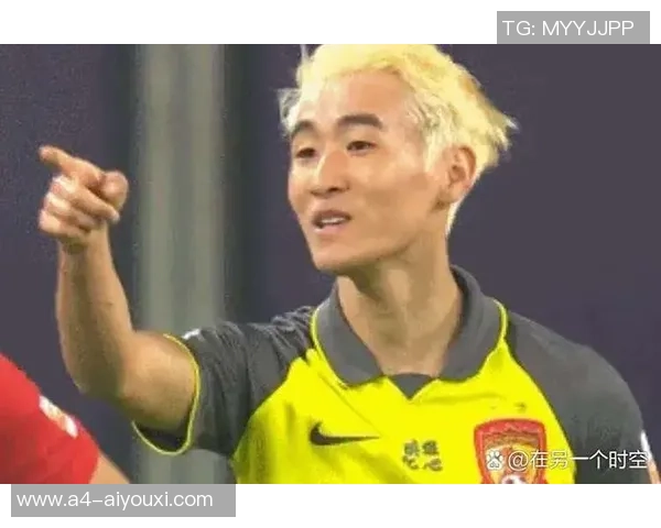 成都球迷怒了！骂完河南外援又骂蓉城球员，韦世豪拍胸口抱歉